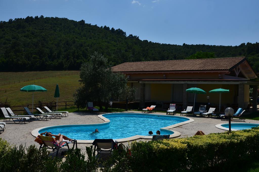Agriturismo Terre Di Musignano Canino ภายนอก รูปภาพ
